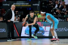 RS557716_J32-SBB-ZPA-Firmar-acb-Photo-A-Arrizabalaga